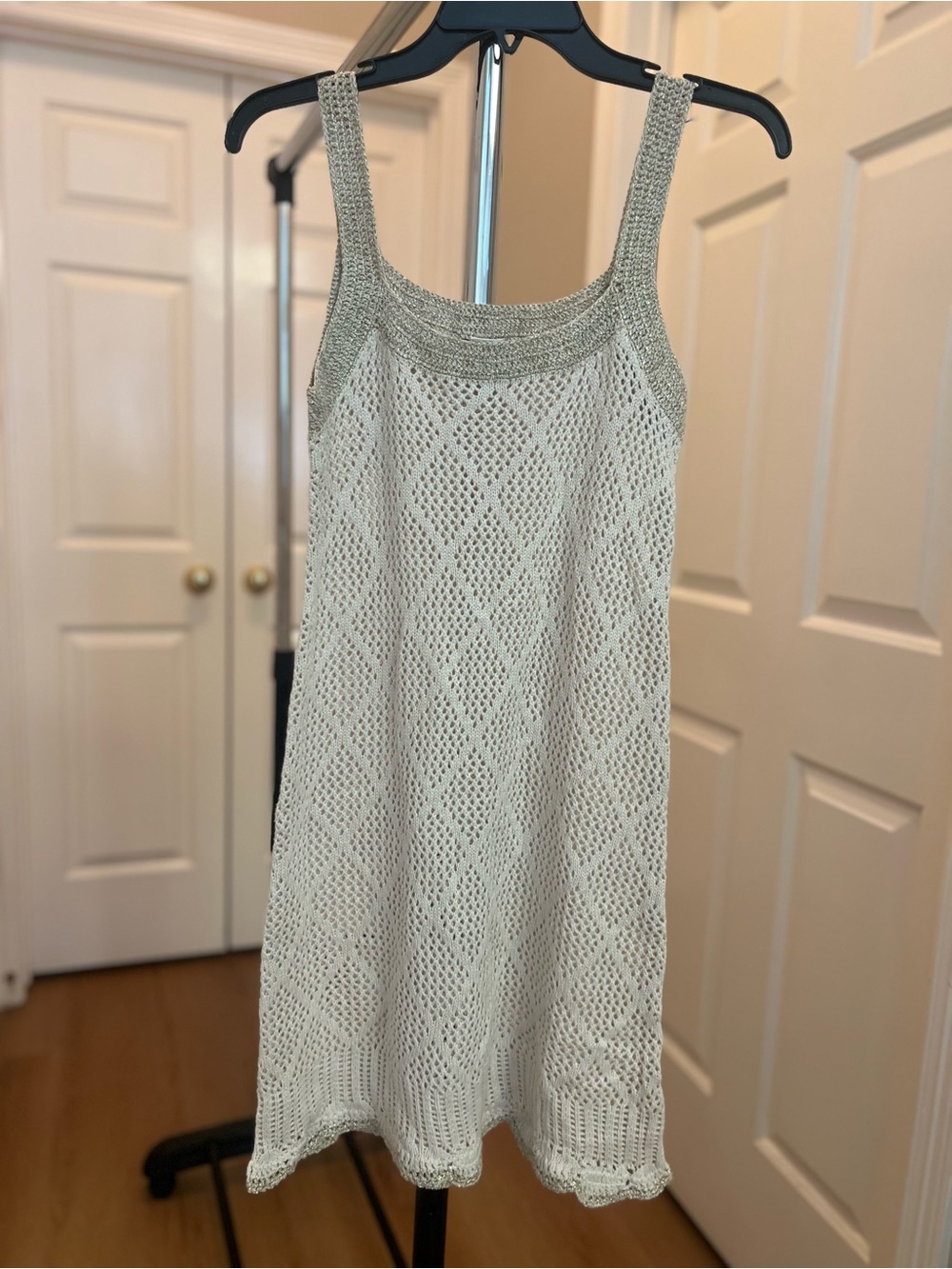 VENUS Cream and Gold Metallic Knit Top